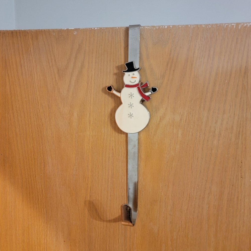 Metal Snowman Over the Door Wreath Stocking Holder Hanger 14"